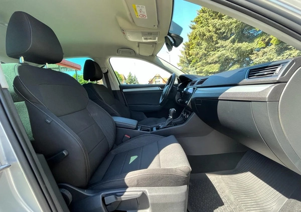 Skoda Superb cena 82900 przebieg: 125000, rok produkcji 2019 z Elbląg małe 436